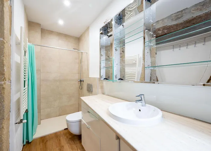 En El Puerto, Parte Vieja Cerca De La Playa