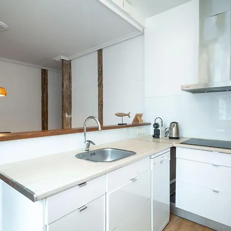 En El Puerto, Parte Vieja Cerca De La Playa *